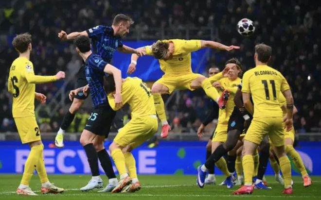 欧冠2-5大冷门!7亿国米耻辱出局：不敌5000万欧黑马 齐沃落寞呆坐